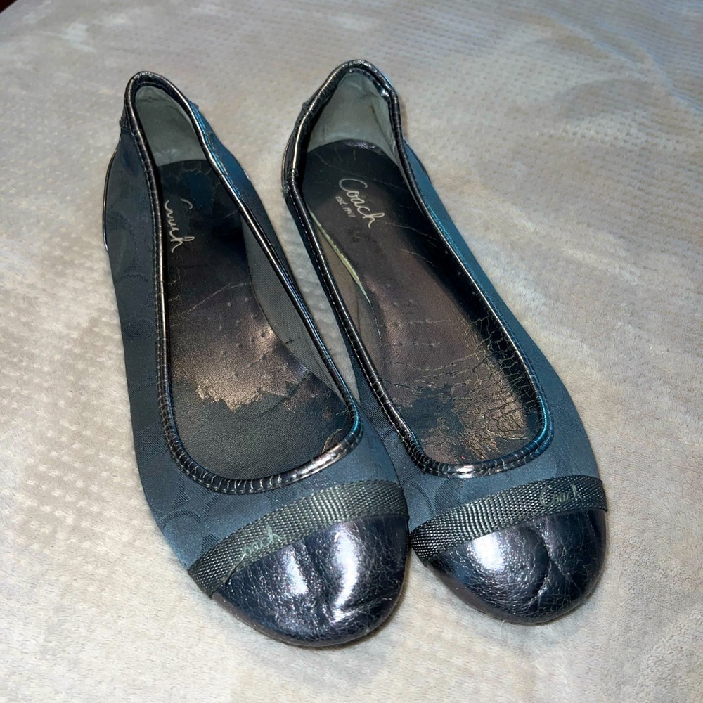 Women’s Coach flats size 8
